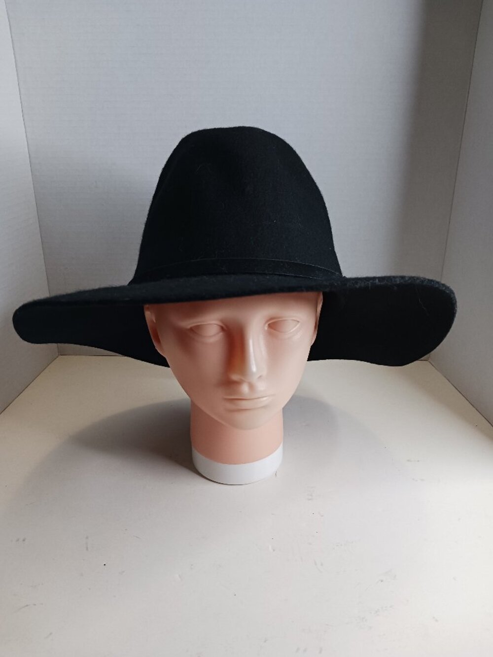 Time and Tru Banded Floppy Fedora Felt Hat Black 100% Wool